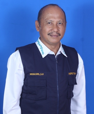 Munasril, S.H